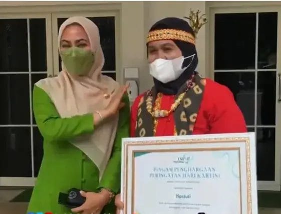 Ibu Hastuti, Perempuan Berjasa Bidang Pertanian Dari Luwu Utara