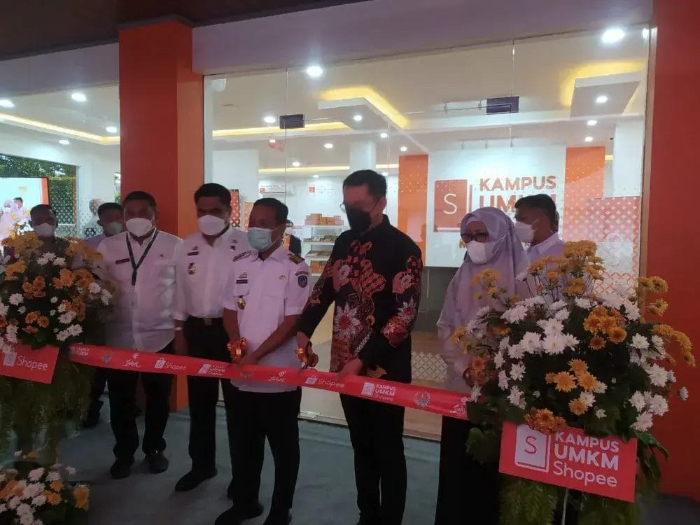 Gubernur Sulsel Resmikan Kampus UMKM Shopee Sebagai Pusat Edukasi Bagi UMKM