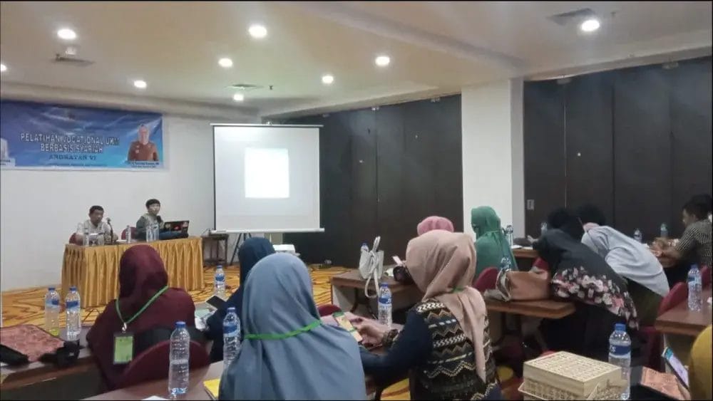 Dukung Ekonomi Syariah, PLUT Sulsel Gelar Pelatihan Vokasional Berbasis Syariah Angkatan VI