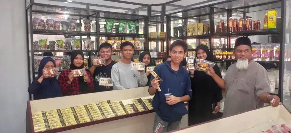 Siswa YESS Parepare Visiting Ke Pelaku Usaha