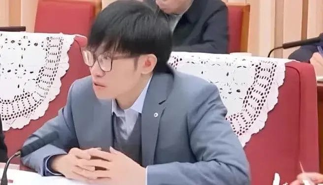 CEO DeepSeek, Liang Wenfeng: Dari Wall Street ke Tahta AI Global